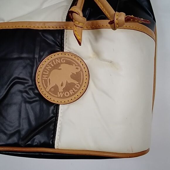 Vintage Authentic Hunting World Nylon W/ Leather Crossbody Bag Black White Tan - Picture 8 of 16